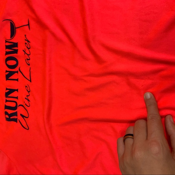 Run Now Wine Later Tech Tee NWOT - Picture 13 of 15